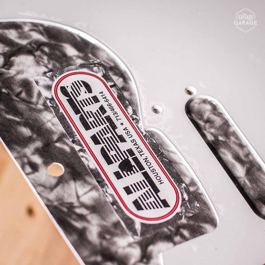 Pickguard Stratocaster blanc 1 pli AllParts